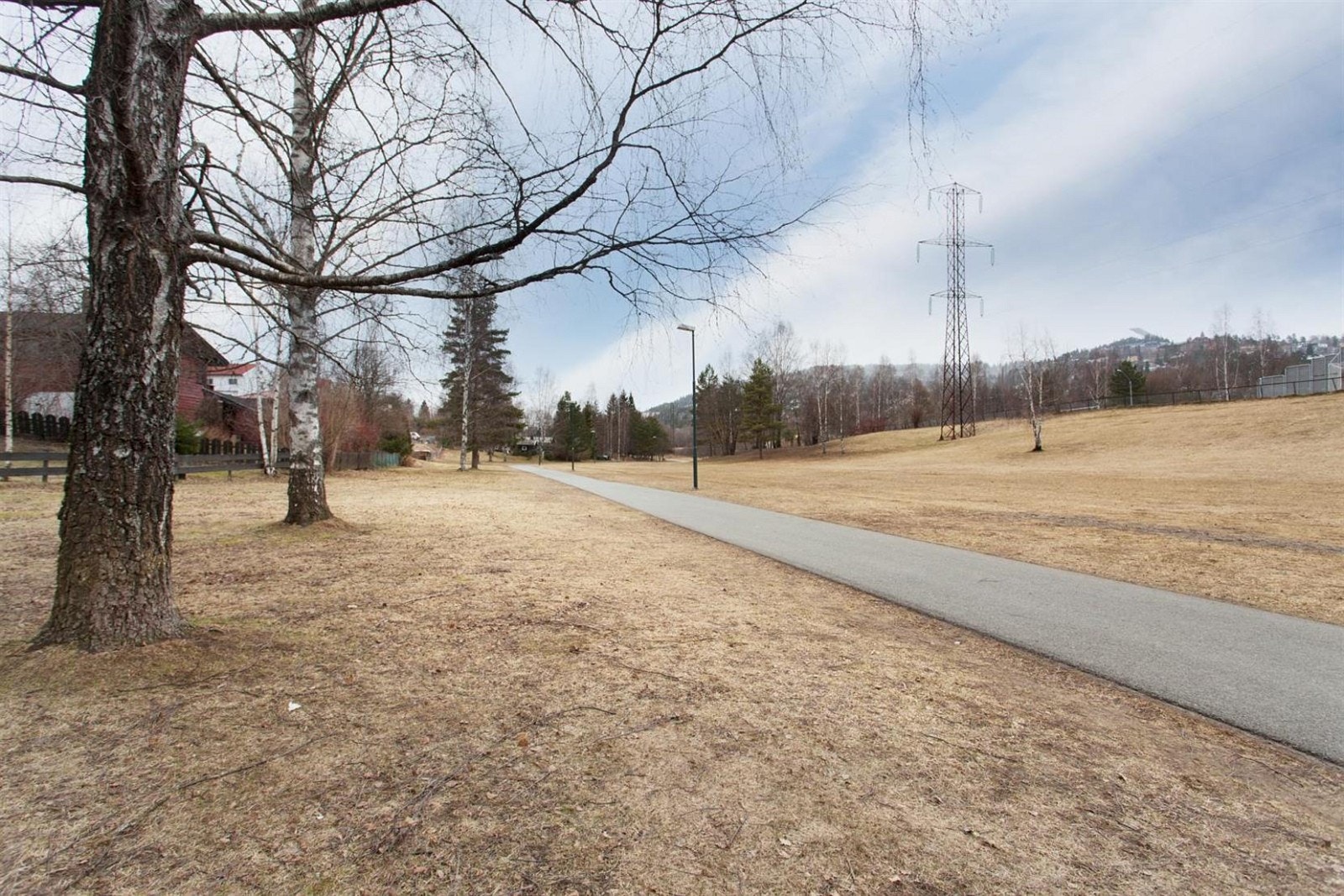 Populære Mærradalen i umiddelbar nærhet med gode turmuligheter. Galleribilde