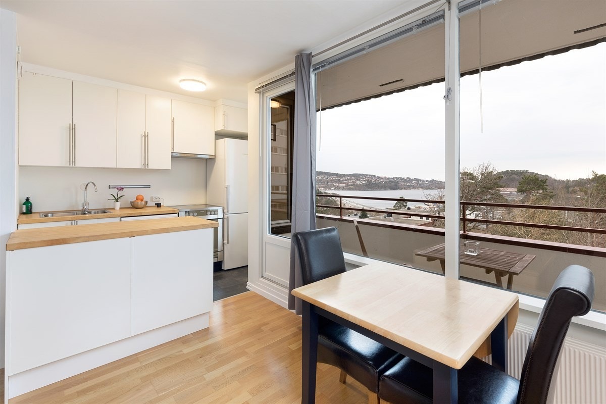 Stue med spiseplass Galleribilde