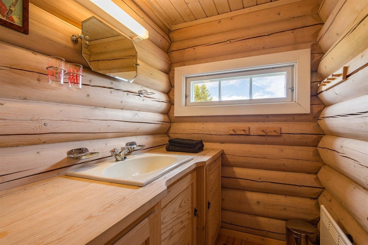 Nedfelt servant. Galleribilde