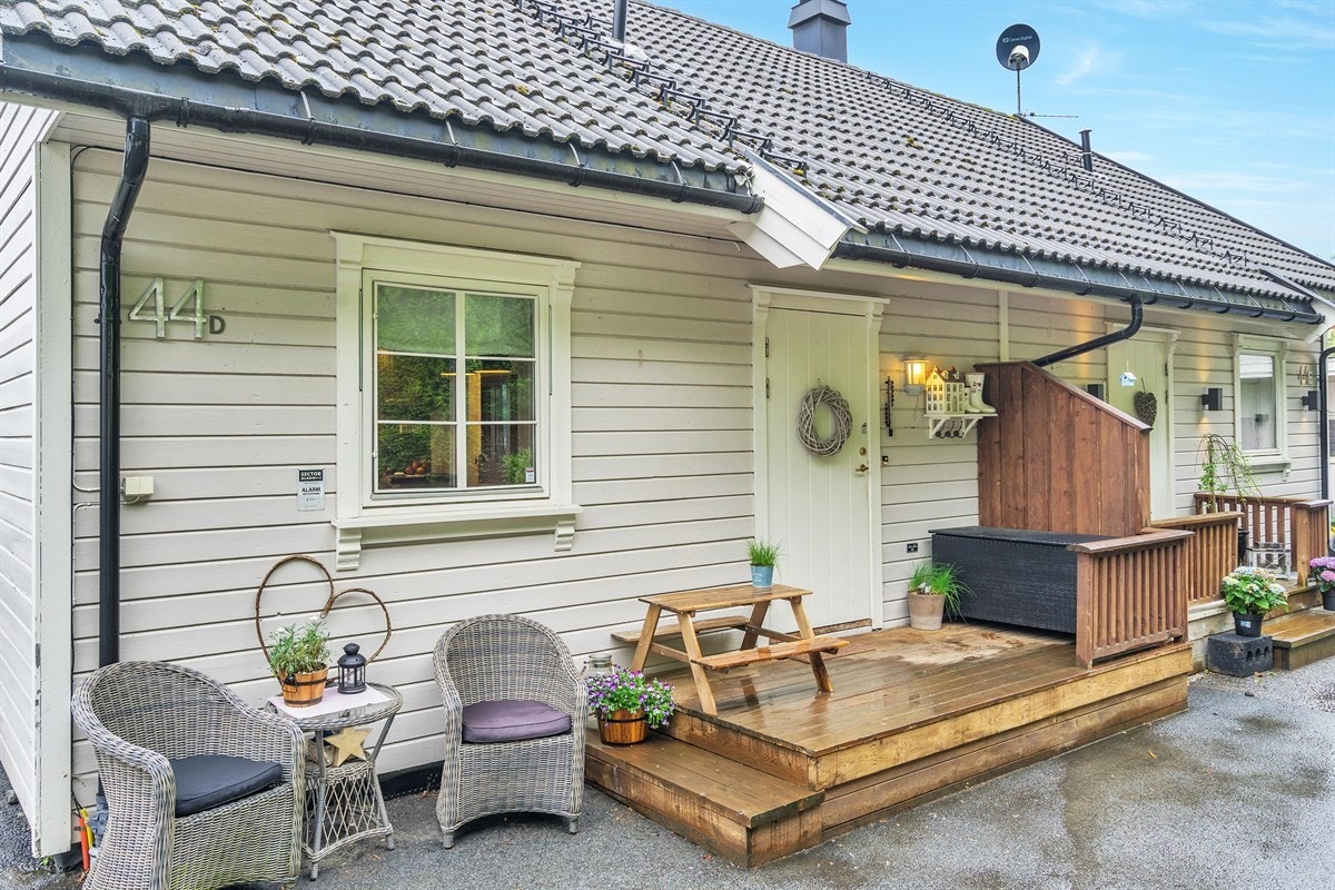 Utplass foran boligen Galleribilde