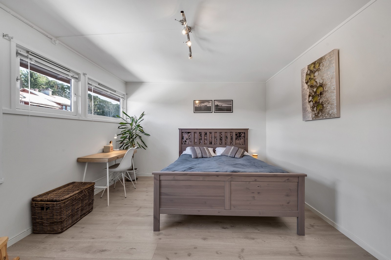 Boligen har en god planløsning hvor alle soverom er plassert i 2. etasje Galleribilde