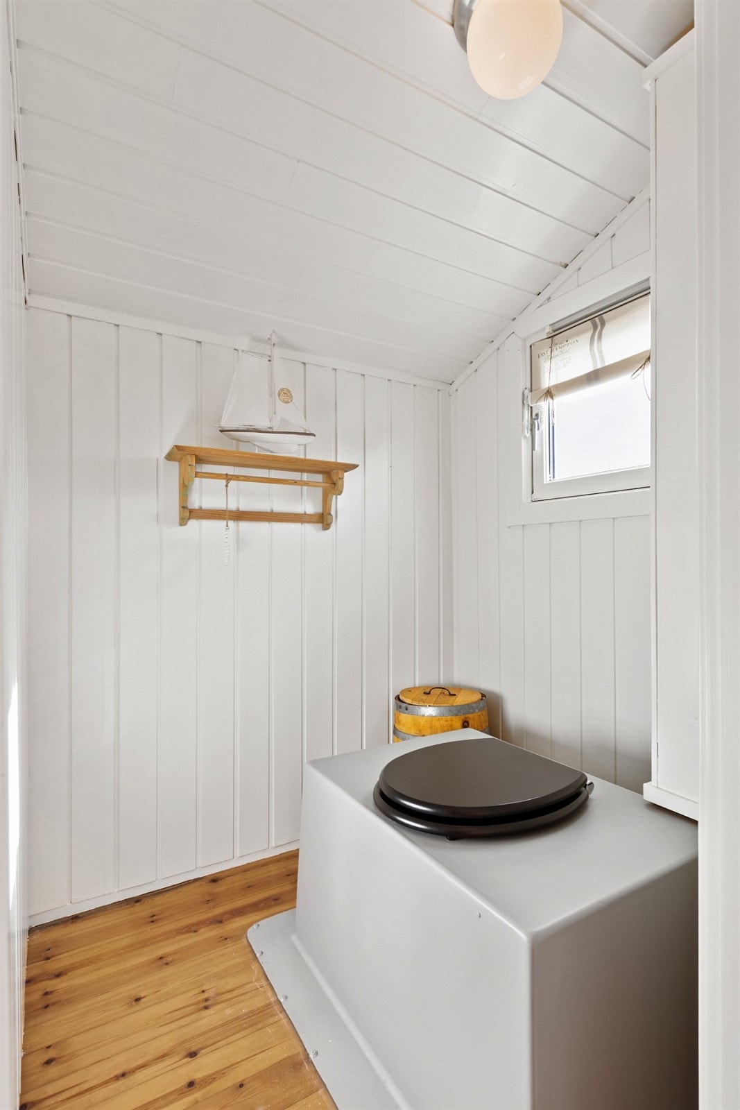 Toalett Galleribilde