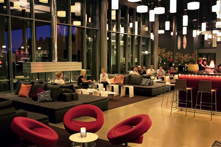 Barområdet i hotellet. Galleribilde