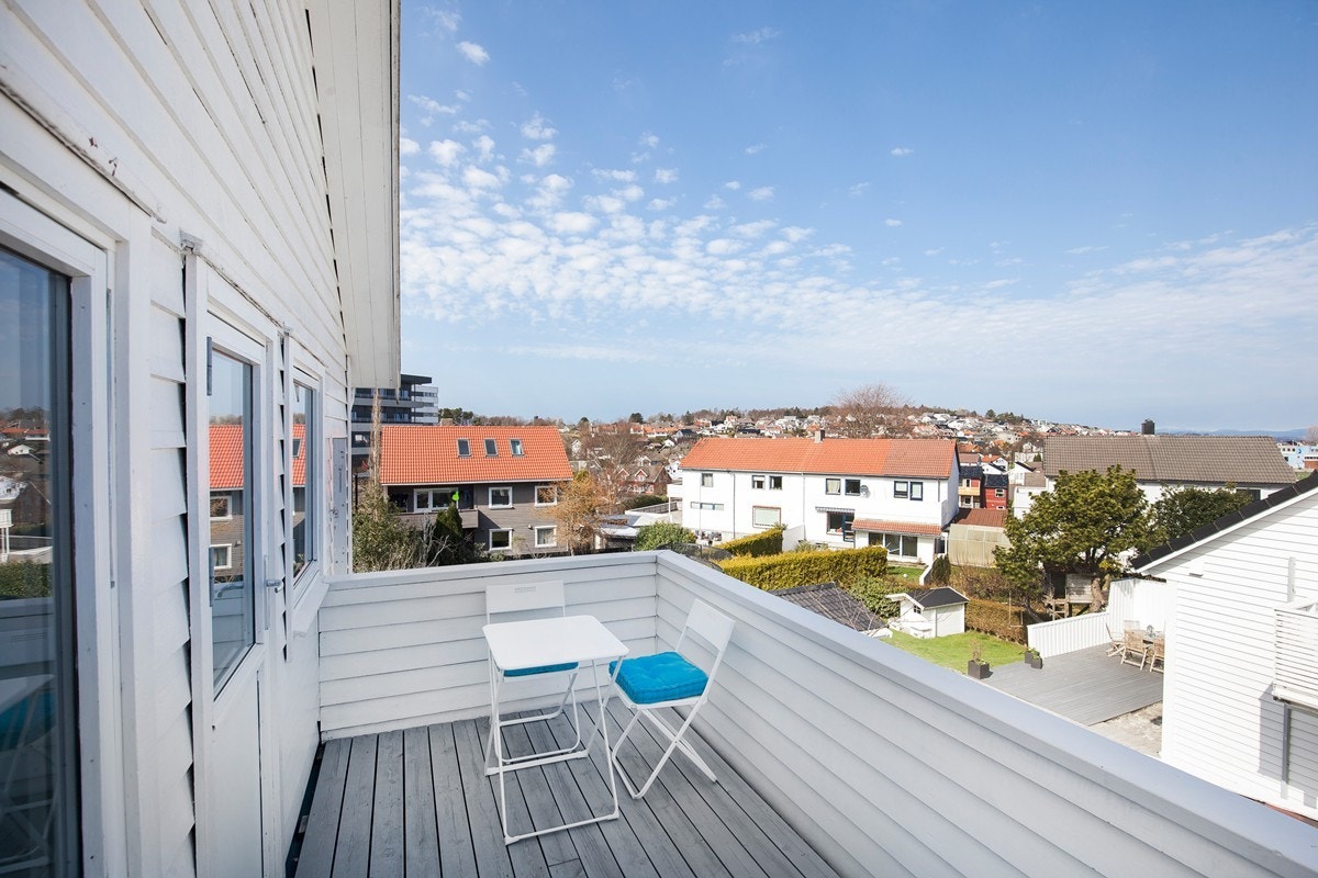 Fra soverom 3 er det utgang til luftebalkong Galleribilde