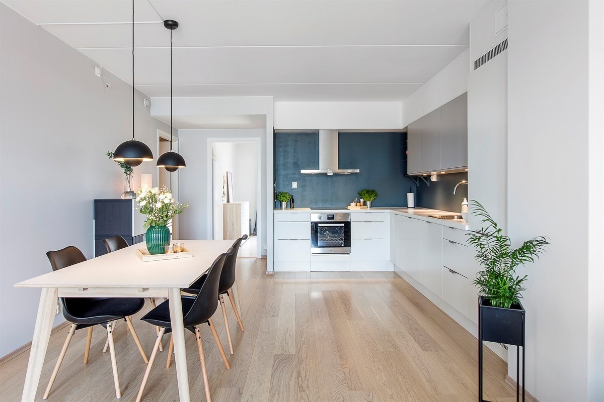 Nils O. M. Nordvik og Caroline Leirflaten ved Nordvik & Partners Bygdøy Allé har gleden av å presentere en lekker 4-roms selveierleilighet med etterspurt beliggenhet i Nydalen. Galleribilde