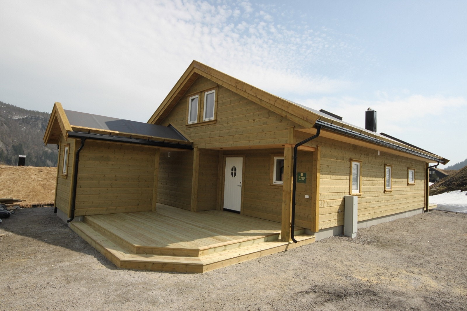 Overbygd inngang med downlight Galleribilde