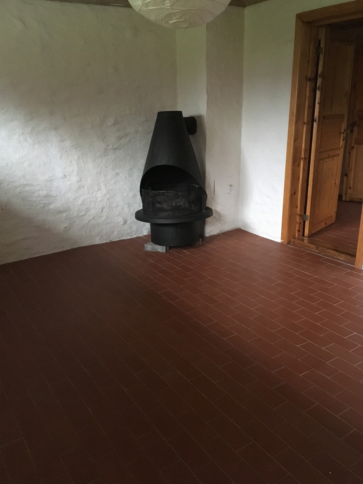 Kjellerstue m/ peisovn Galleribilde