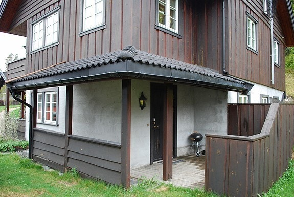 Inngangsparti med uteplass Galleribilde