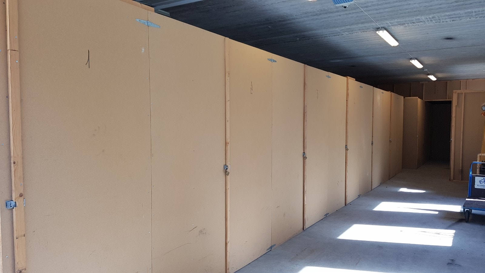 Salemsveien boder Galleribilde