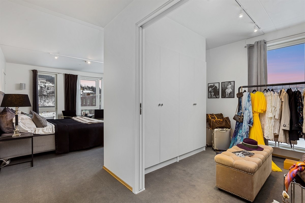 Walk-in-closet Galleribilde