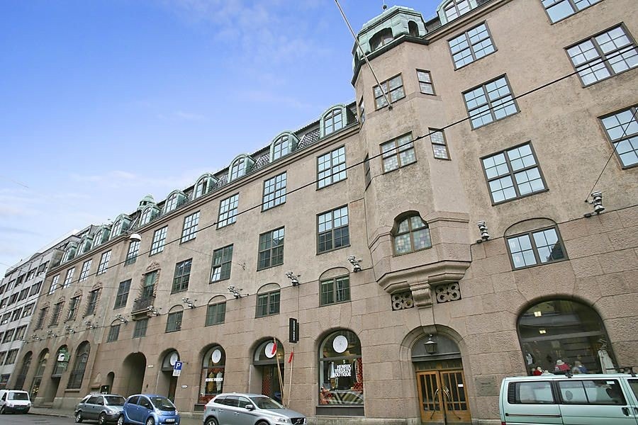 Beliggende meget sentralt Galleribilde