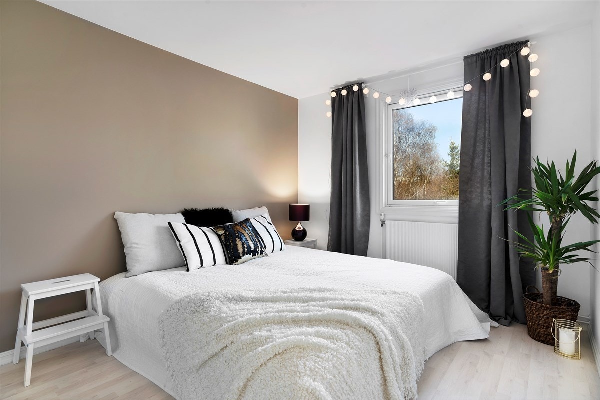 Boligen har tre innbydende soverom. Galleribilde