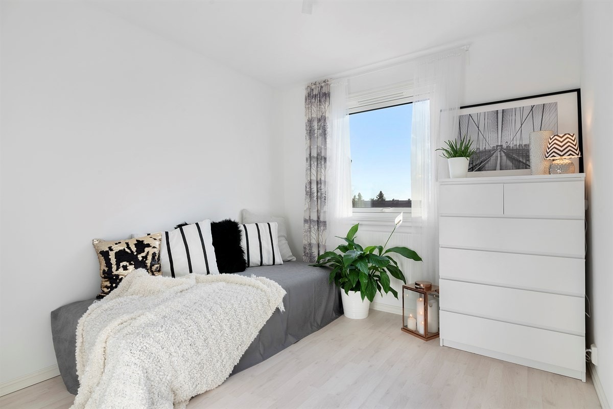 Soverom 3 kan benyttes som barnerom, gjesterom, kontor eller bibliotek. Galleribilde