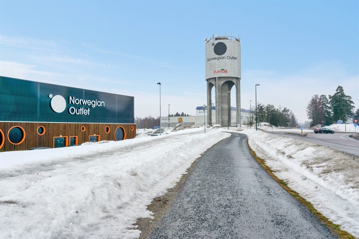 - NORWEGIAN OUTLET MED GANGAVSTAND TIL BOLIGEN - Galleribilde