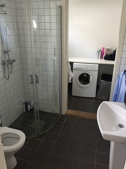 Bad 1. etg inkl vaskerom Galleribilde