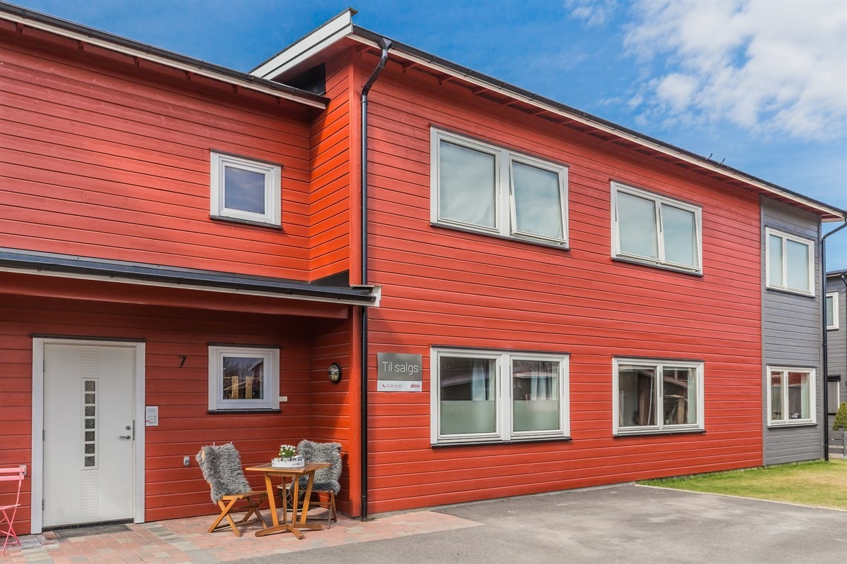 Fasade inngangsparti Galleribilde