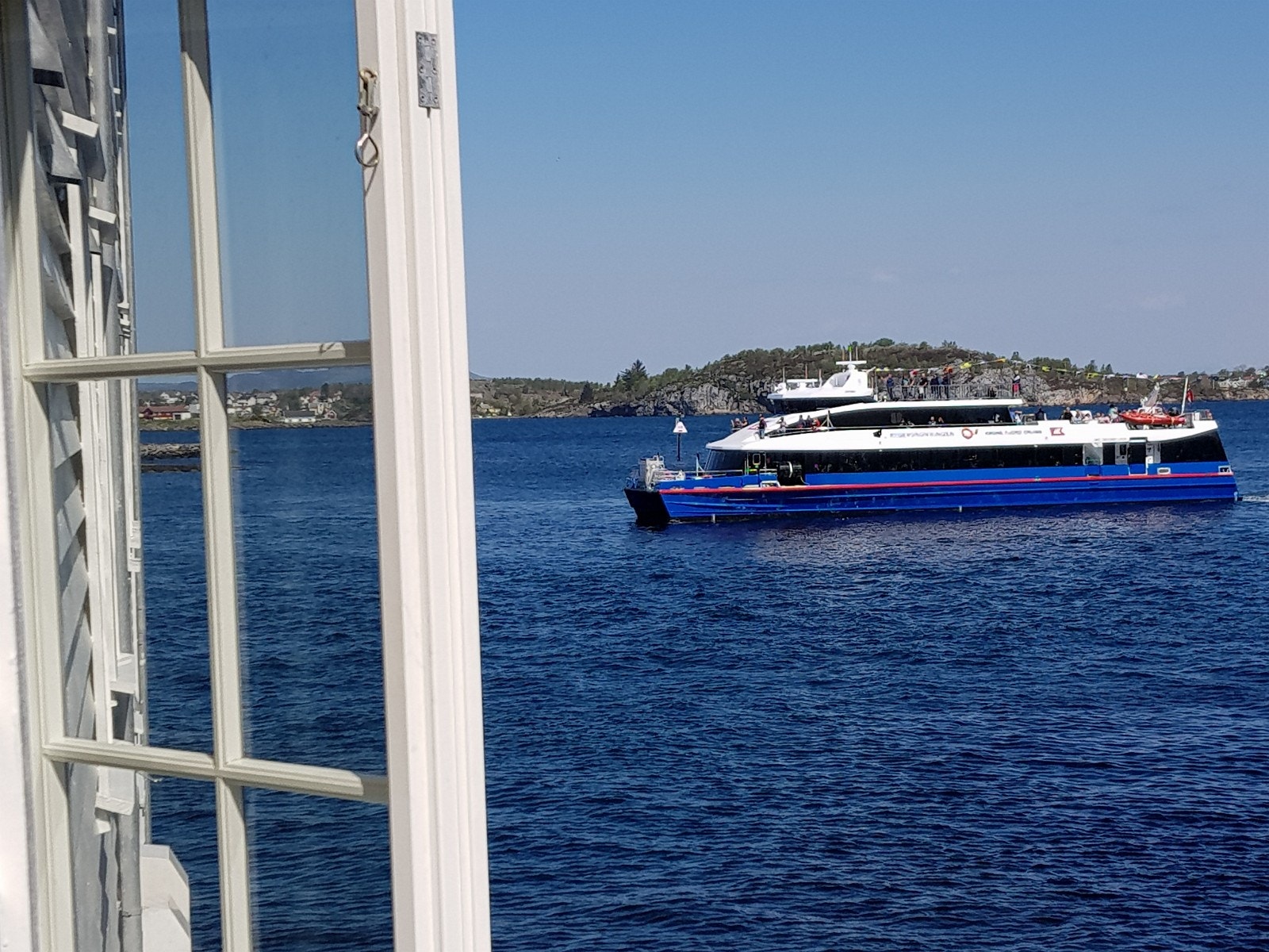 Innseilingen fra Prekestolen i Lysefjorden Galleribilde