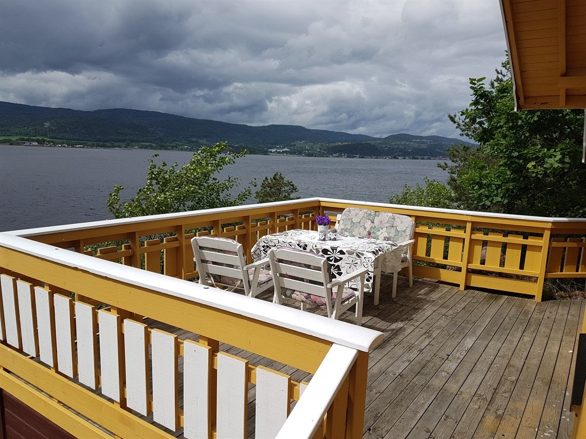 Terrasse til anneks Galleribilde