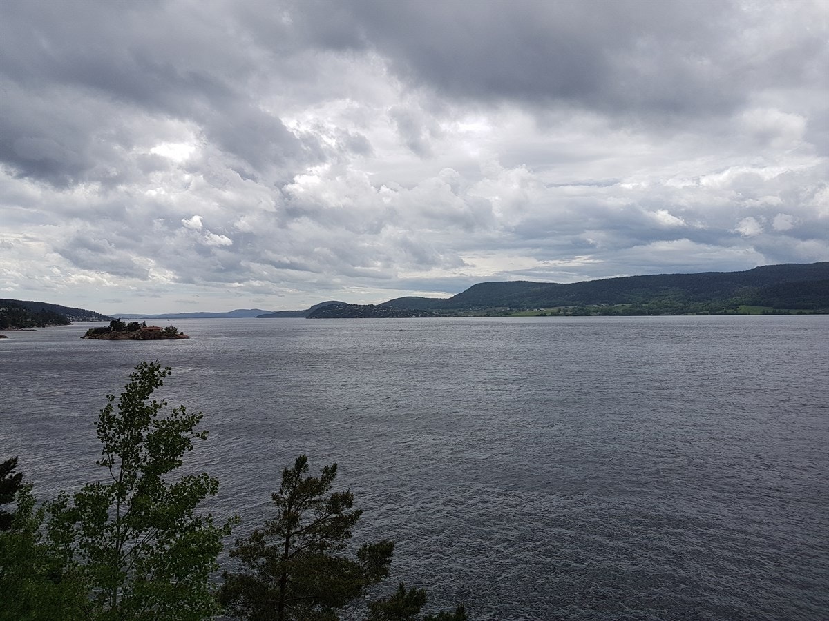 Utsikt mot Holmsbu Galleribilde