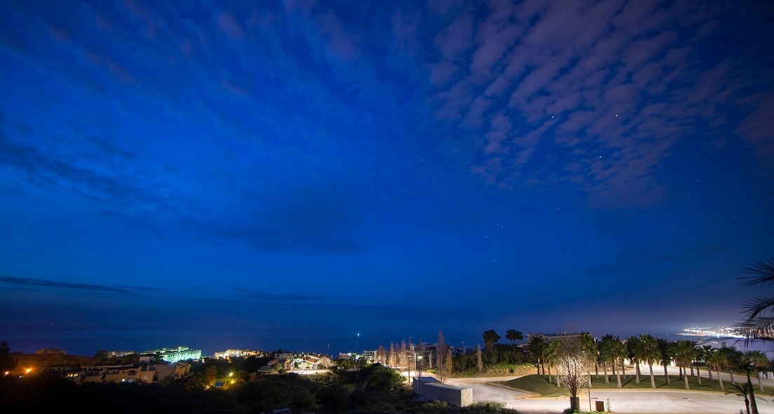 Reserva del Higueron by night Galleribilde