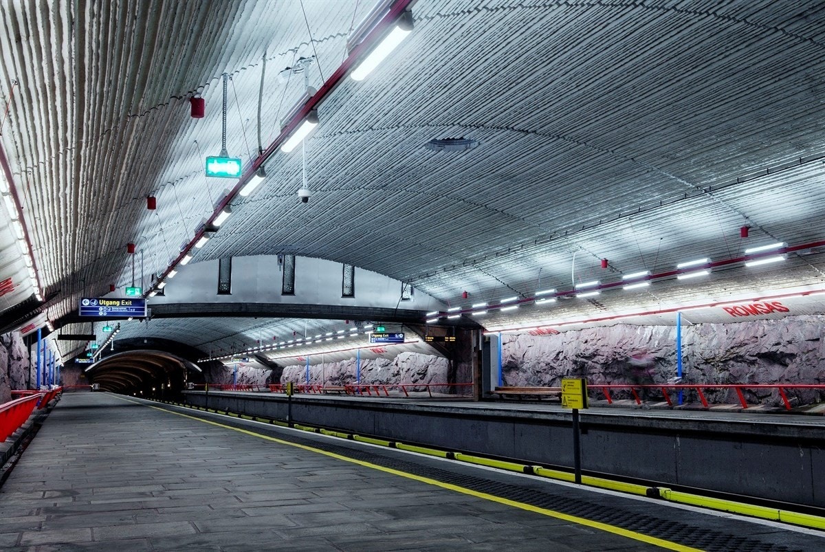 Romsås Stasjon ligger like bortenfor boligen, og kan by på hurtige avganger inn til bykjernen. Galleribilde