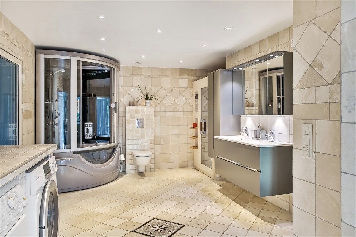 6 bad (3) Galleribilde