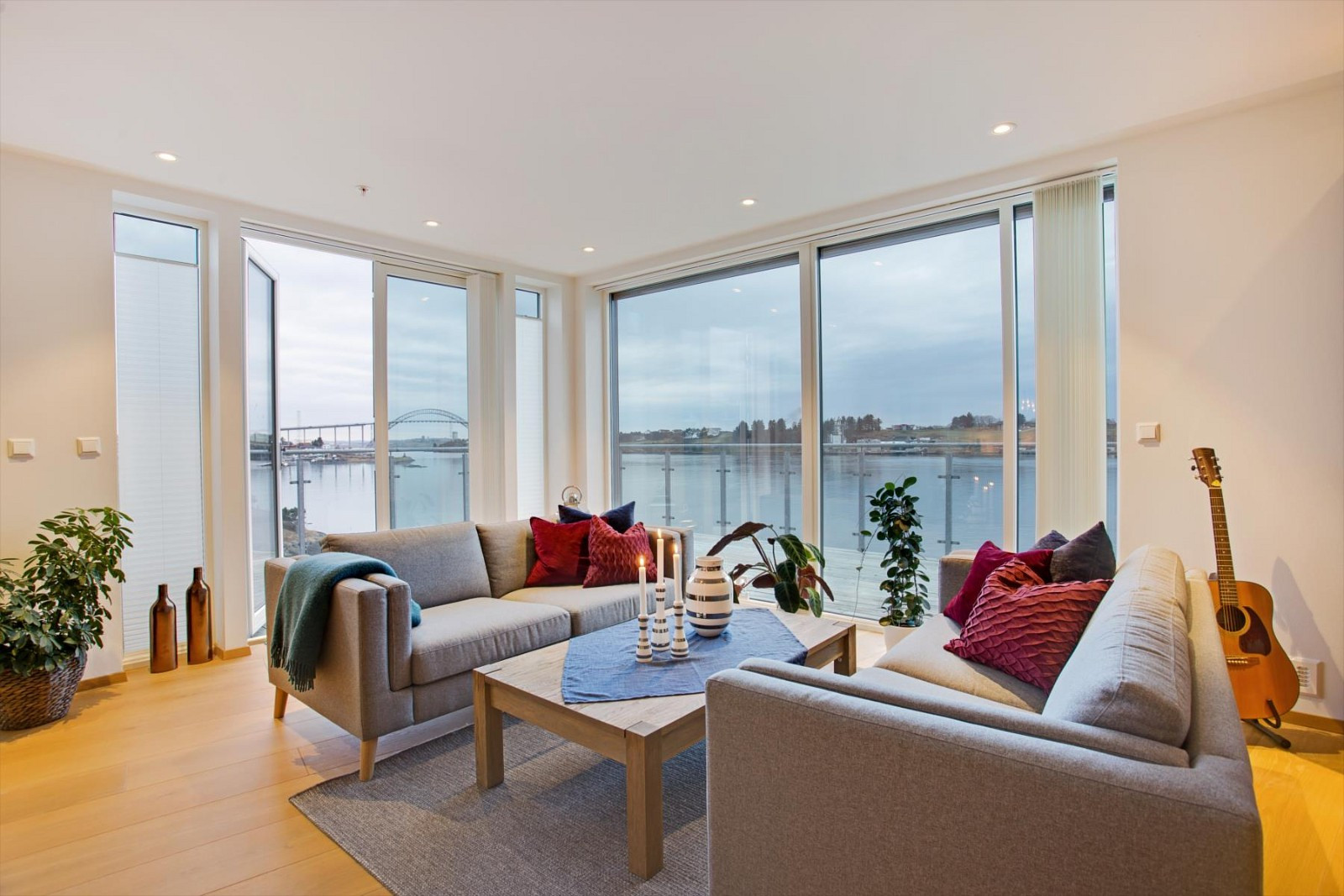 Leilighet 5538 haugesund solsiden en unik toppleilighet på 199 ... Stue reolsystemer