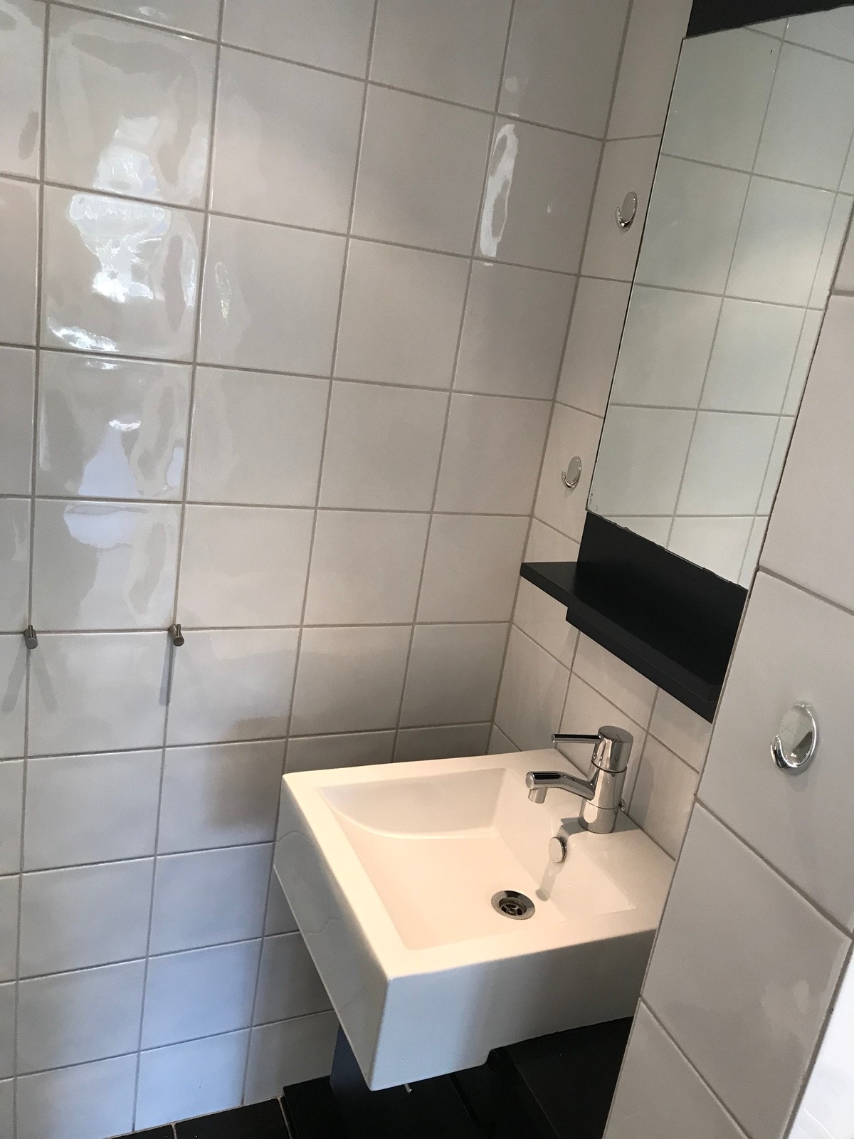 Bad med servant Galleribilde