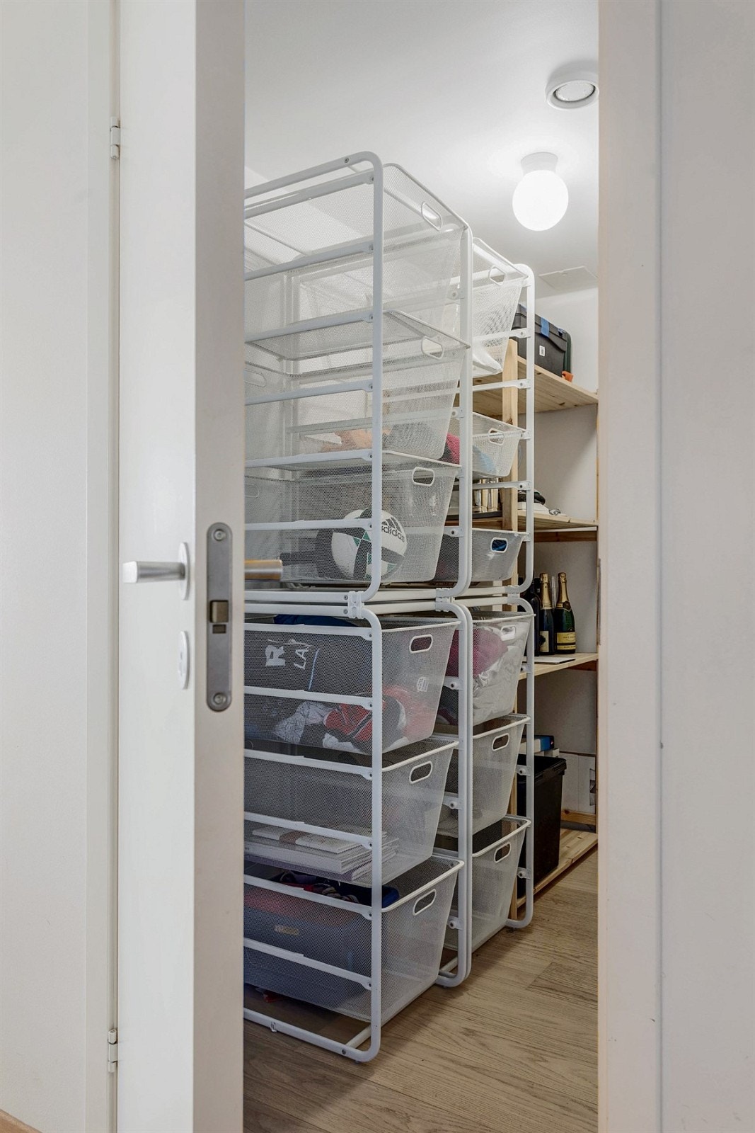 73garderobe Galleribilde