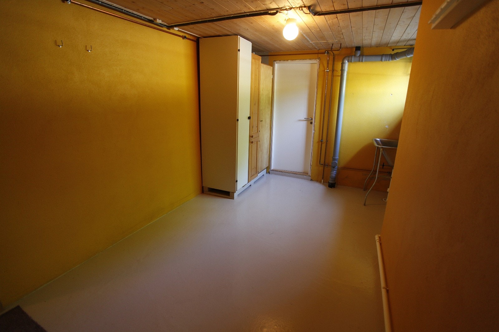 Vaskerom Galleribilde