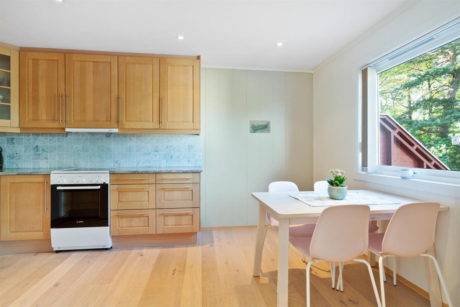 Kjøkkenet ple pusset opp i 2009. Galleribilde