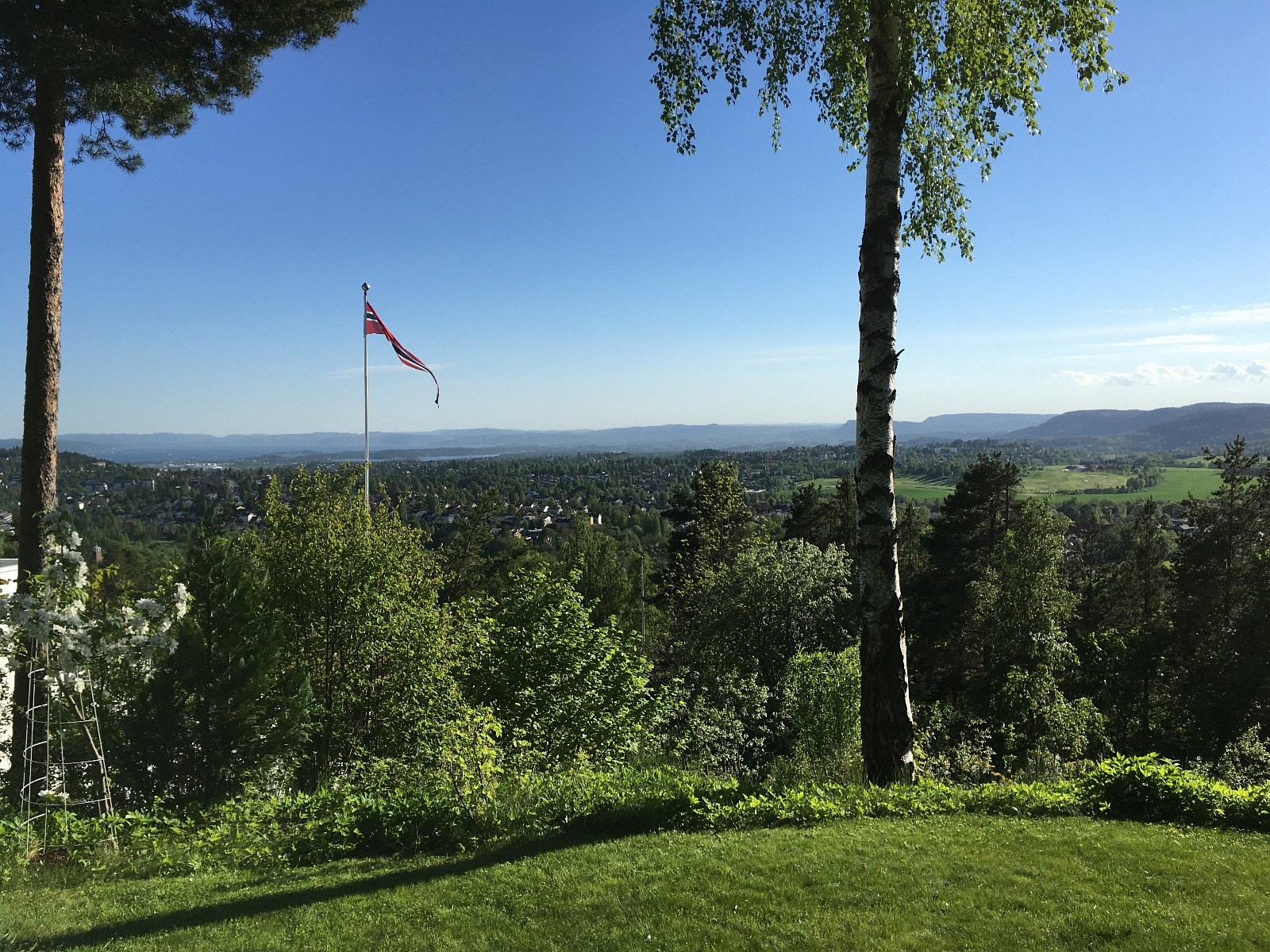 utsikt mot Bærum Galleribilde