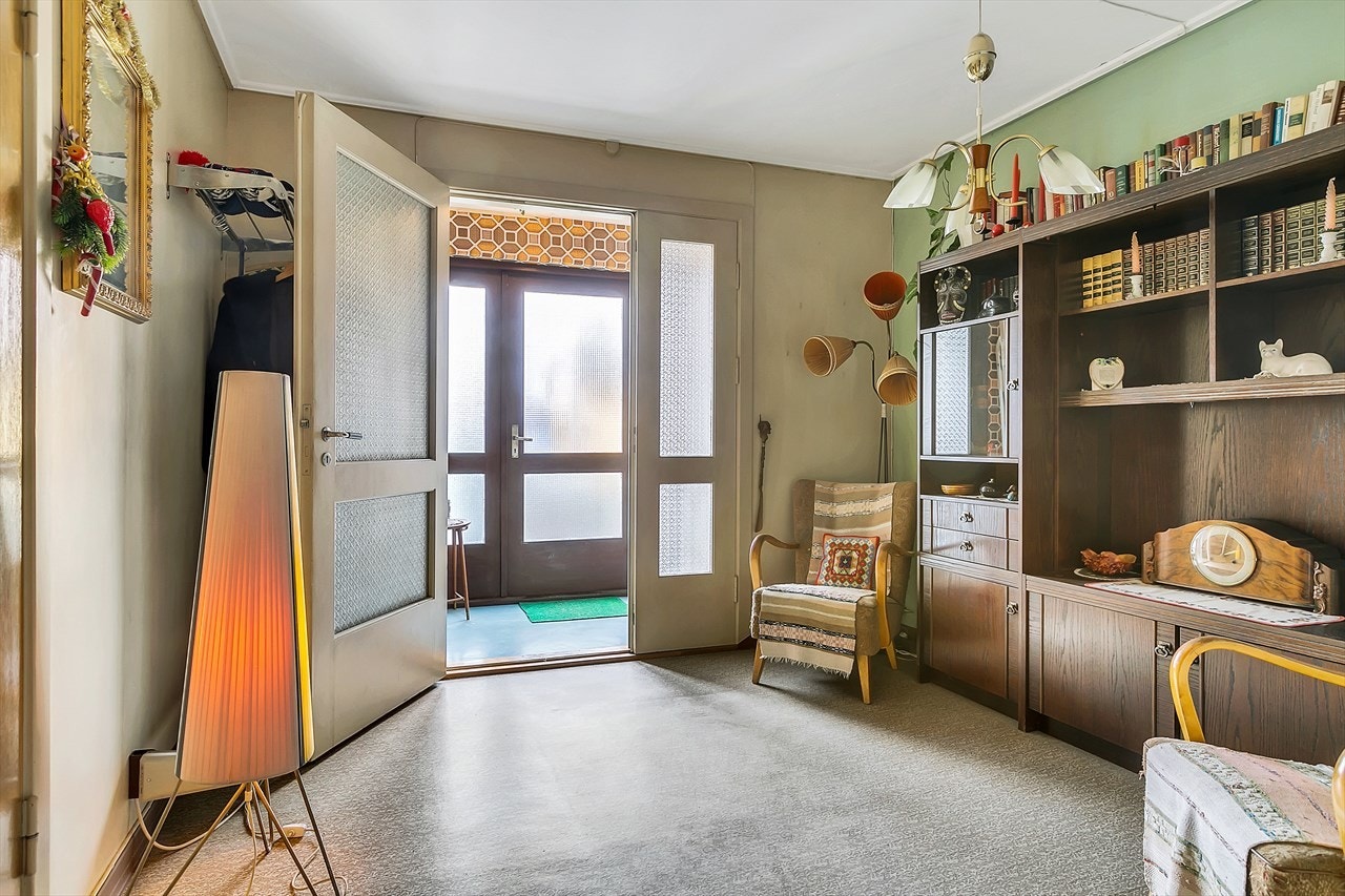 Underetasje - hall Galleribilde