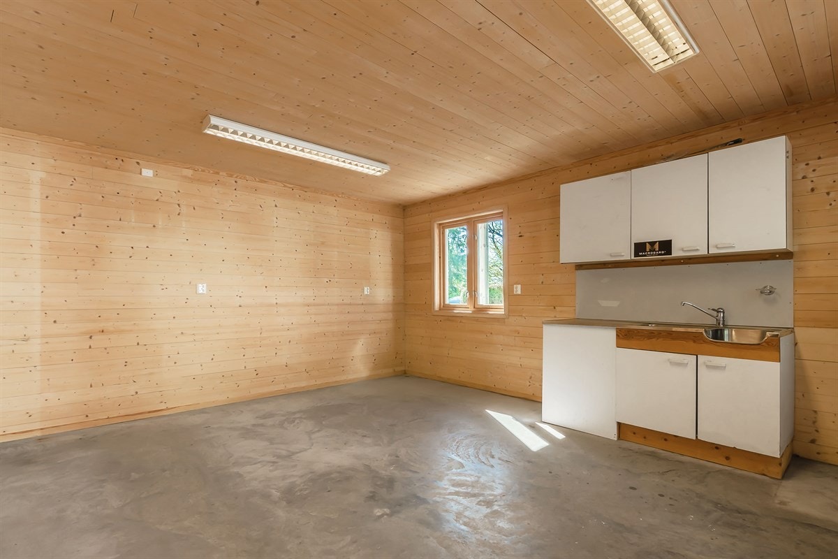 Fra hobbyrom i garasjen Galleribilde