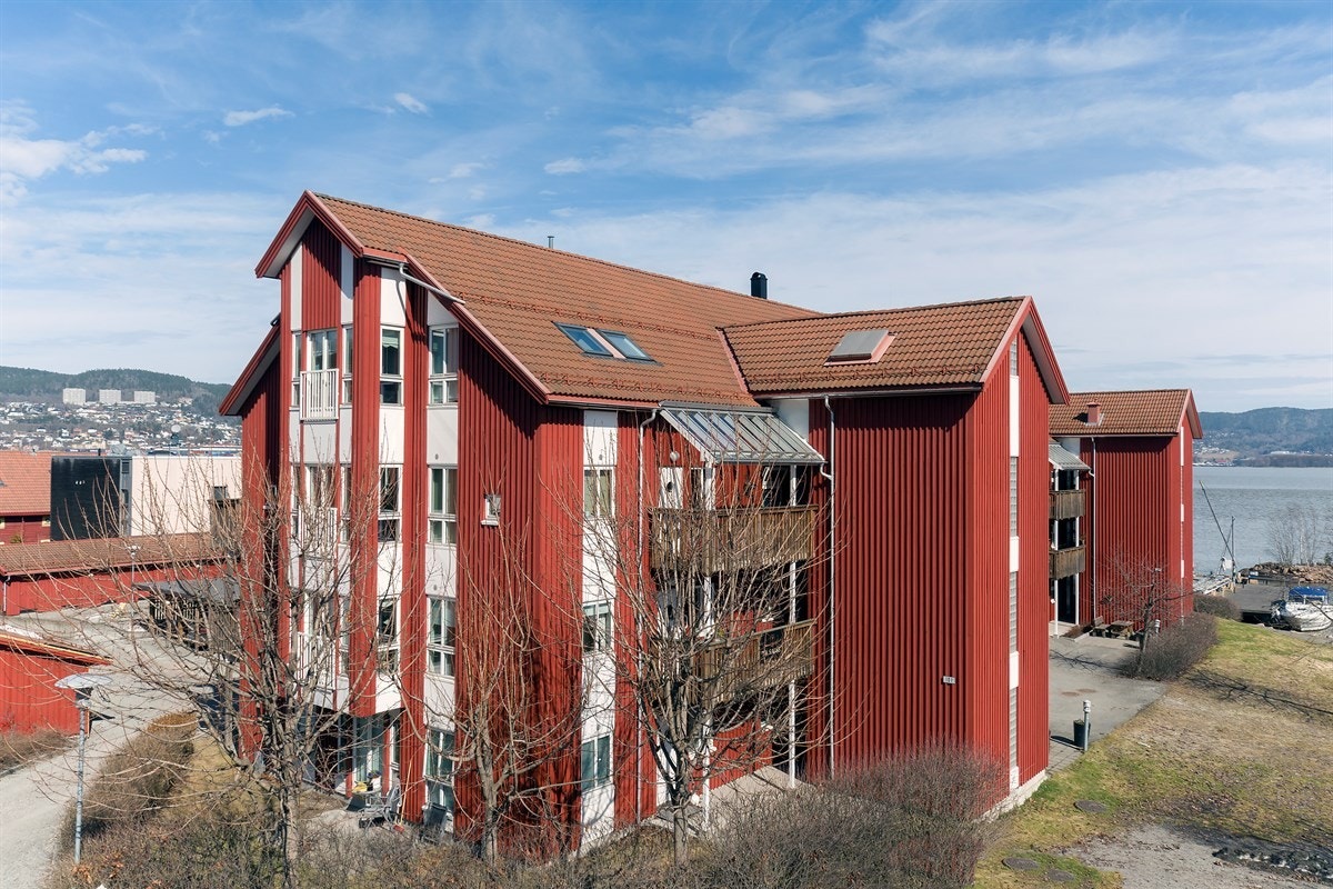 Det er også kort vei til Bragernes torg med alle bymessige fasiliteter. Galleribilde