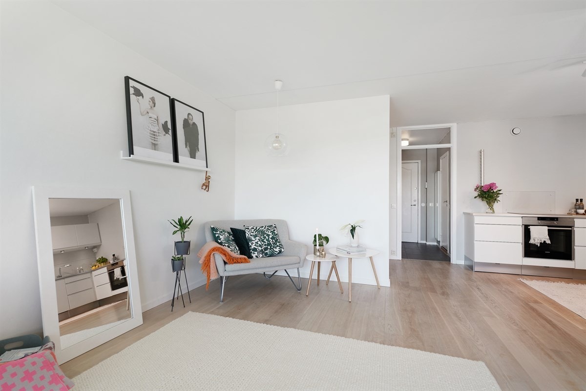 Stue mot gang. Galleribilde