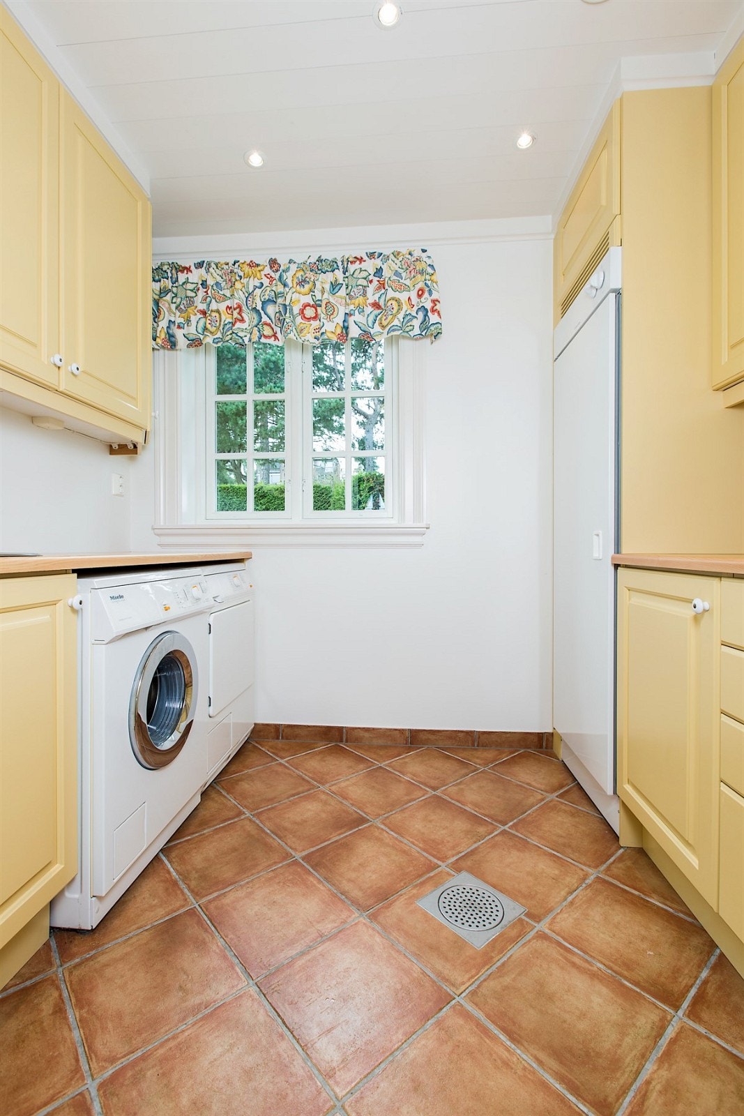 Vaskerom Galleribilde