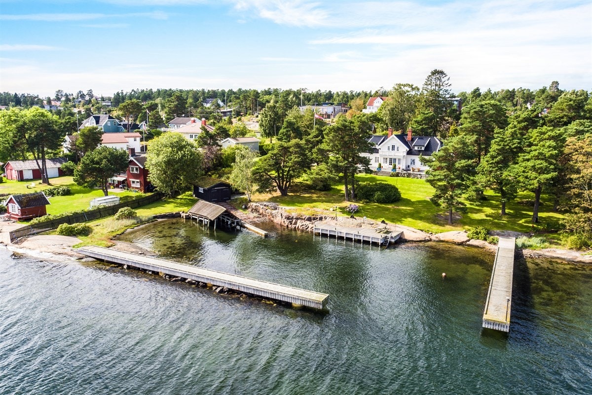 Molo, private brygger, strand og svaberg Galleribilde