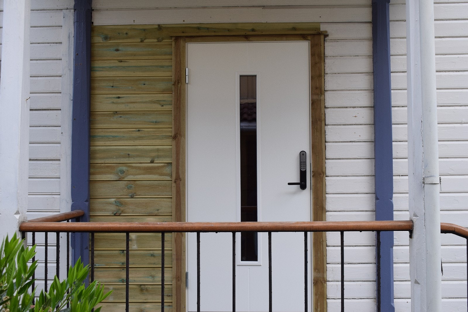 Inngangspart med ny hoveddør 2018 Galleribilde