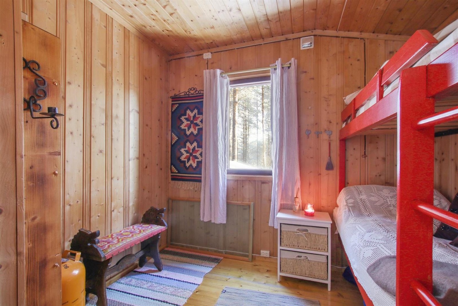 Soverommet er svært koselig og har ordentlig hyttepreg. Galleribilde