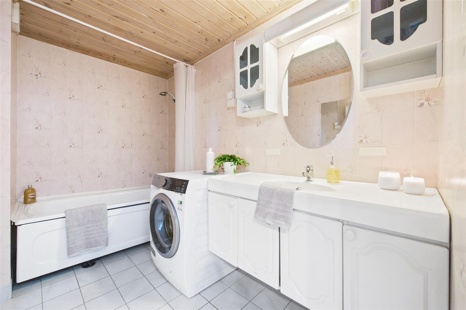 Baderom - Underetasje Galleribilde