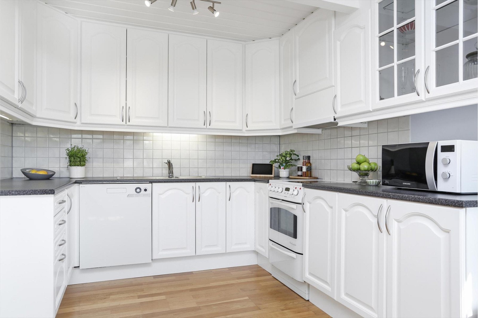 kjokken (1) Galleribilde