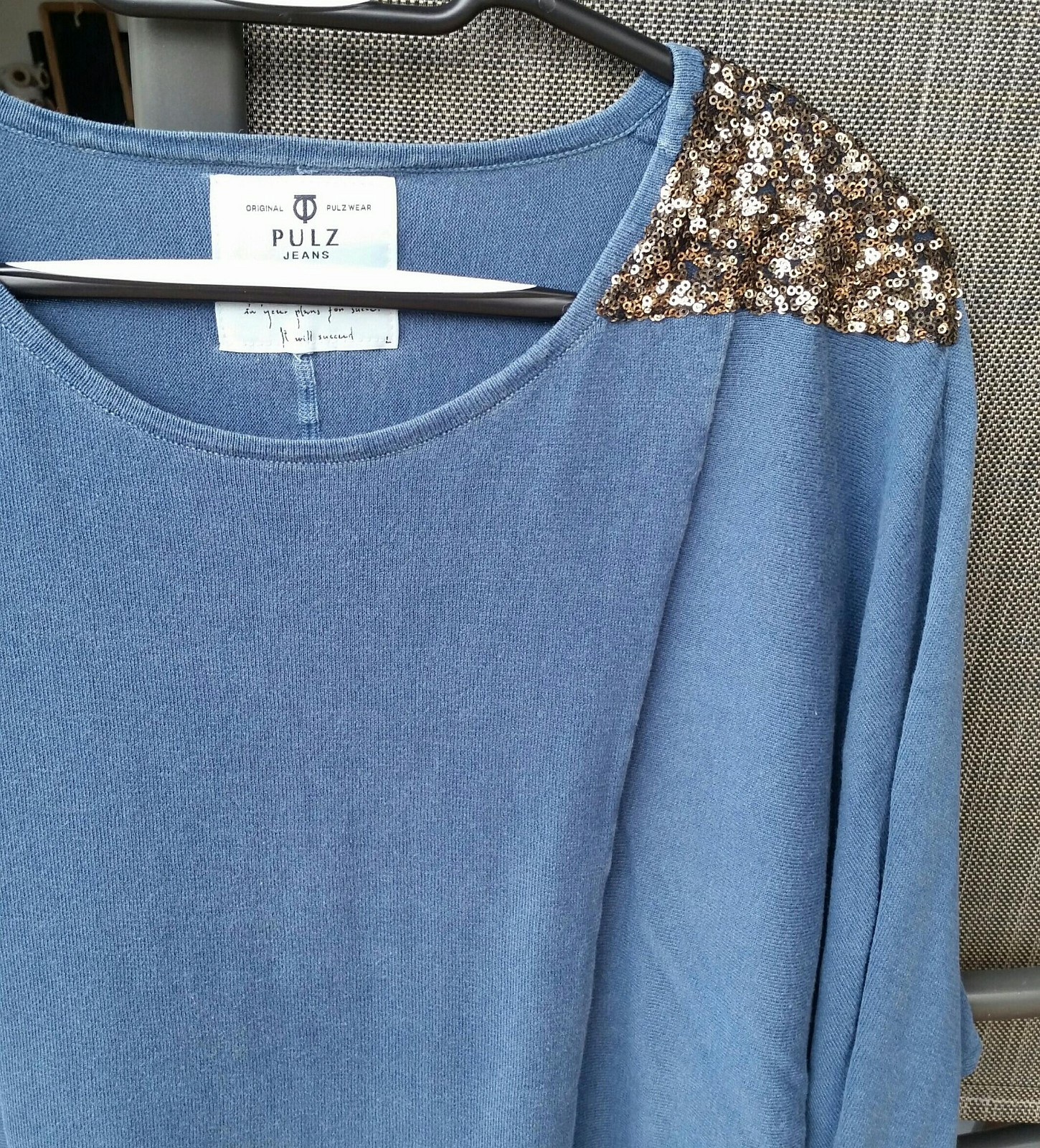 Kul, svart genser fra Pulz Jeans | FINN.no Kul, svart genser fra Pulz Jeans | FINN.no