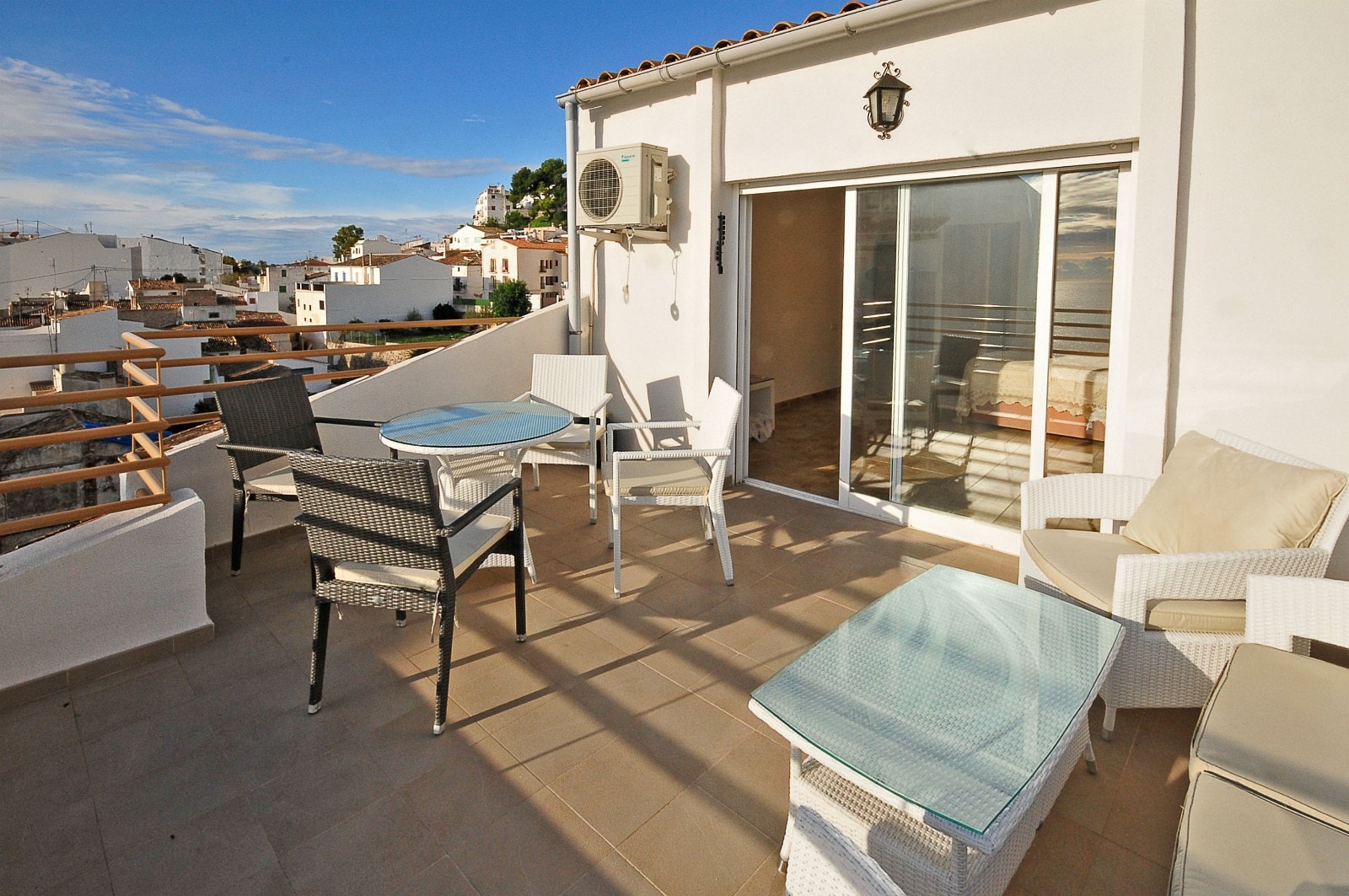 Terrasse utenfor soverom plan 2 Galleribilde