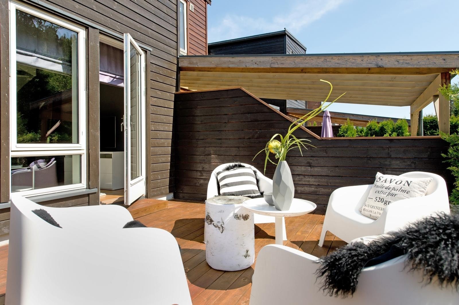 Terrasse med utgang fra stue Galleribilde