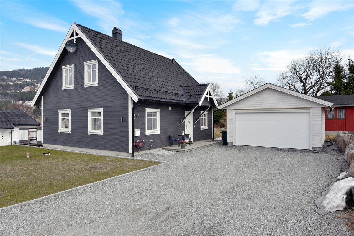 Fra boligen er det kort vei til flotte treningsfasiliteter. Mjøndalen IF har et bredspektret idrettstilbud for alle aldre og byr på både nyoppført stadionanlegg, kunstgressbaner og idrettshall. Galleribilde