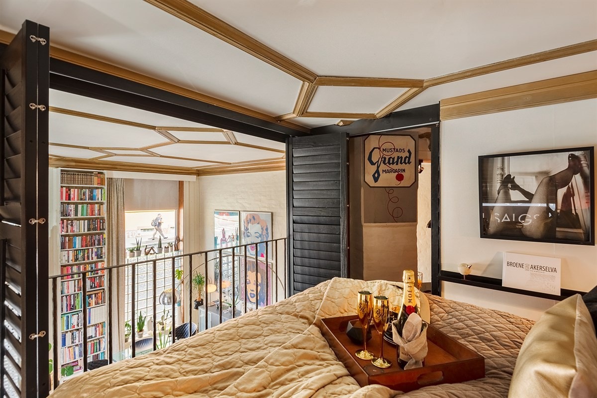 De som starter dagen med frokost på senga sitter sjeldnere med ansiktet i telefonen på trikken, smiler oftere til fremmede, og har lettere for å huske bursdager og viktige gjøremål. Galleribilde