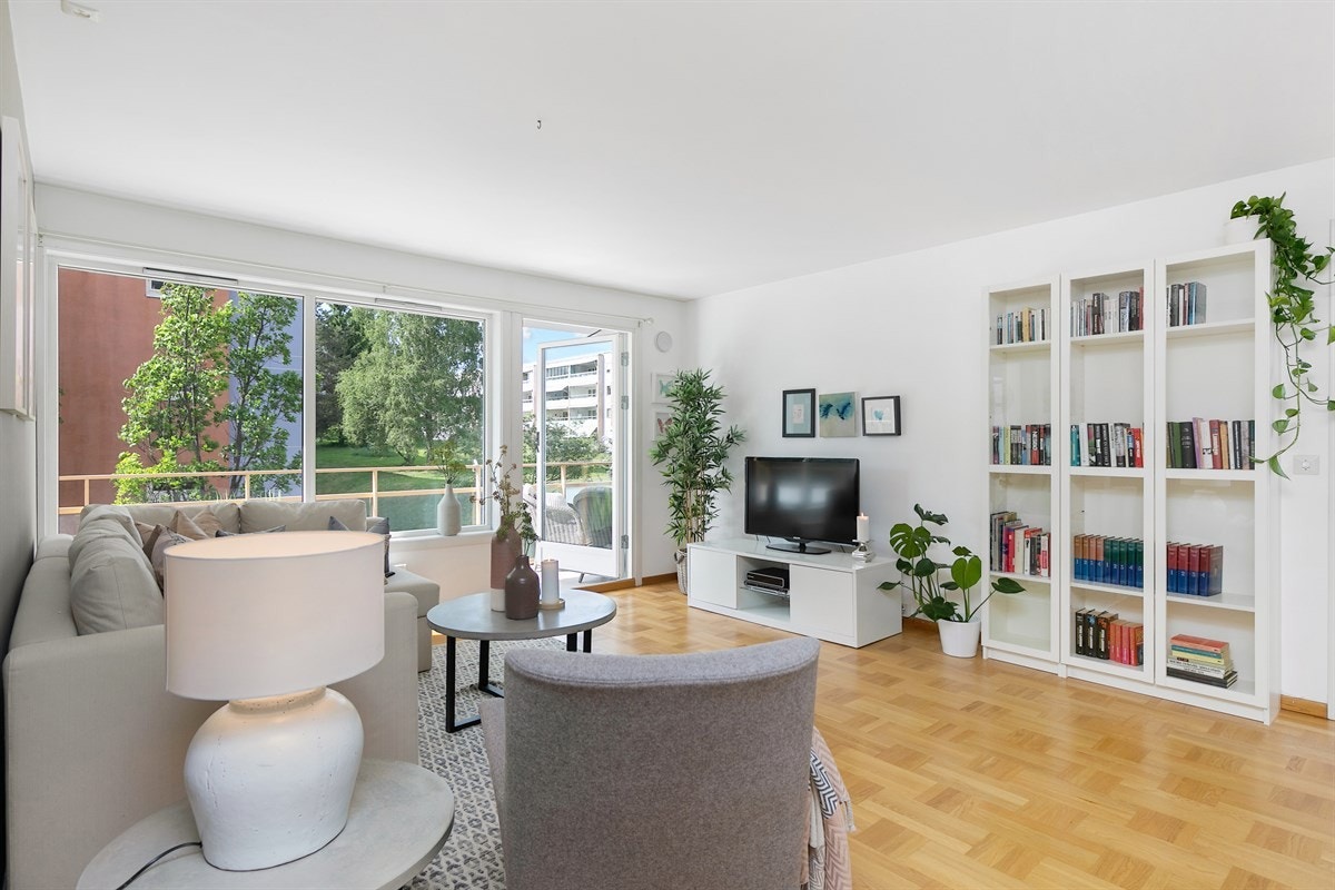 Akonto strøm og varmtvann er inkludert i felleskostnadene. Galleribilde