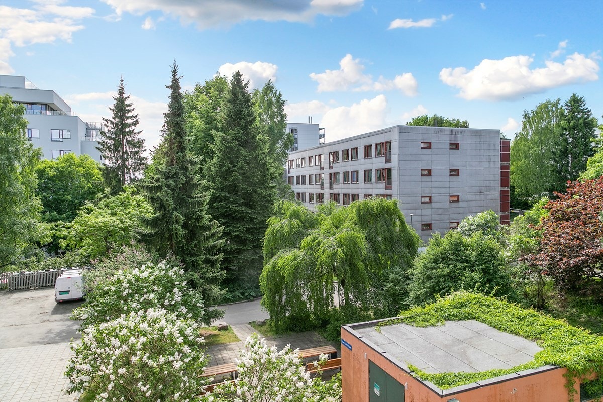 Leiligheten tilhører et veldrevet borettslag i rolige og familievennlige omgivelser. Galleribilde