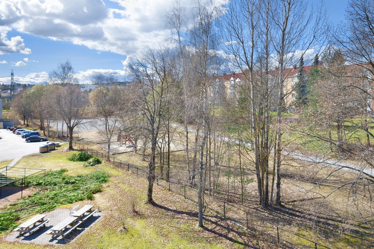 Meget god intern beliggenhet i borettslaget vendt mot rolig grøntareal Galleribilde